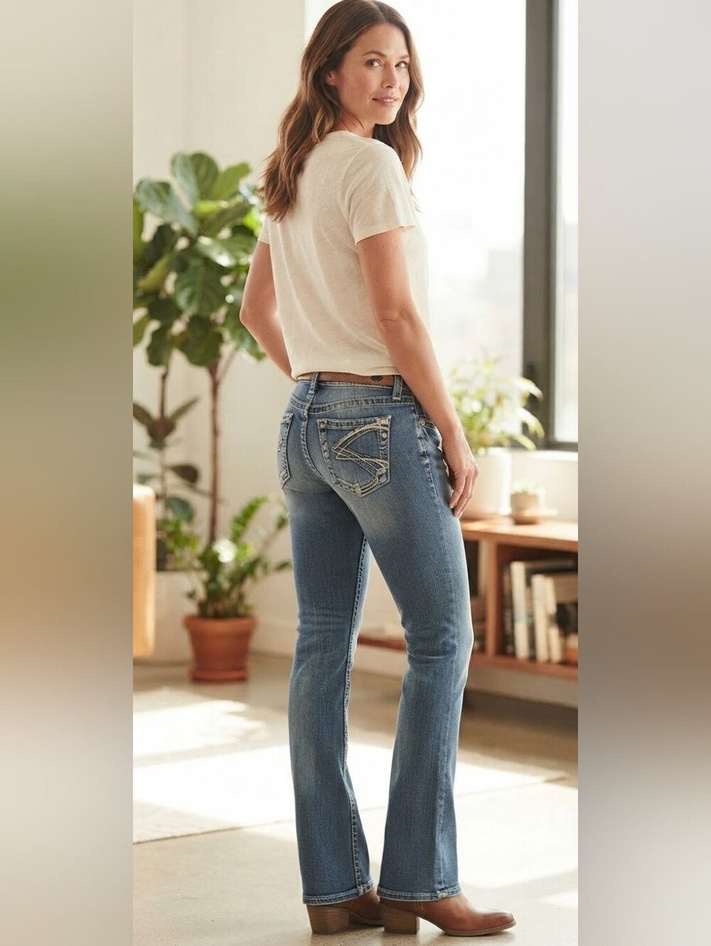 Silver Jeans Co. Suki Mid Rise Bootcut Flare Jeans Size W30 L33 Medium Wash